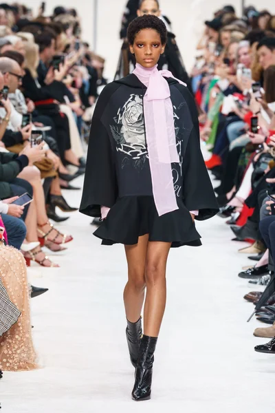 Look 34